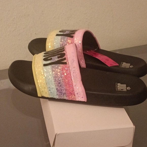 Girls Juicy Couture Slides Size 6 - Picture 3 of 4